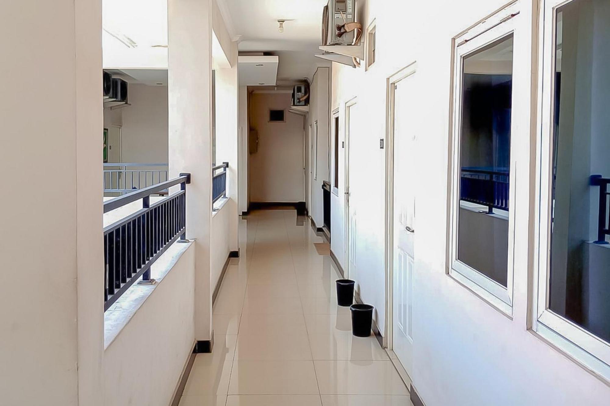 Waringin Guest House Tegal Mitra Reddoorz Eksteriør billede